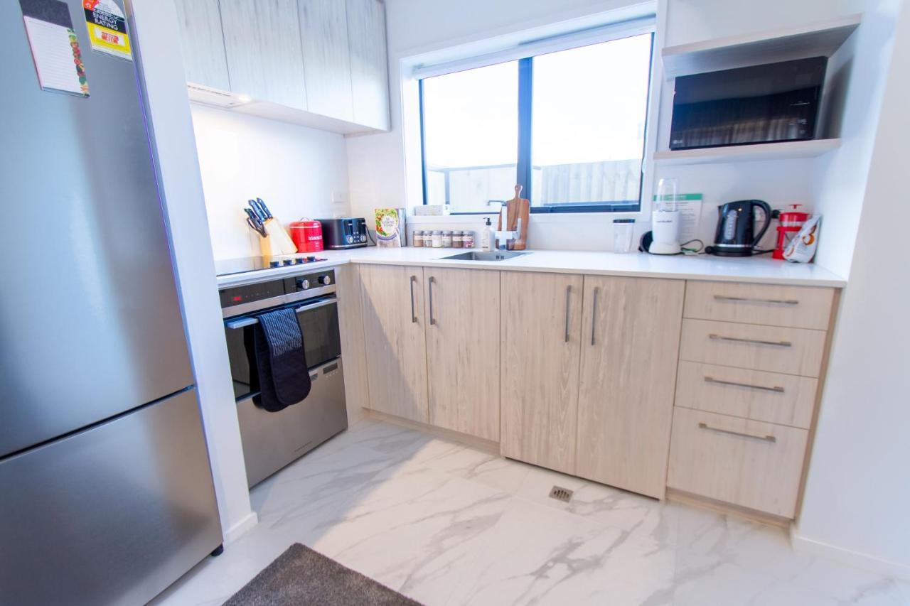 Stylish 2-Bedroom Haven Next To Hagley Park Christchurch Exterior photo